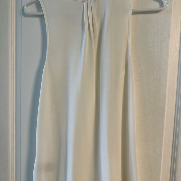 Guess sleeveless blouse - Medium - Picture 2 of 2